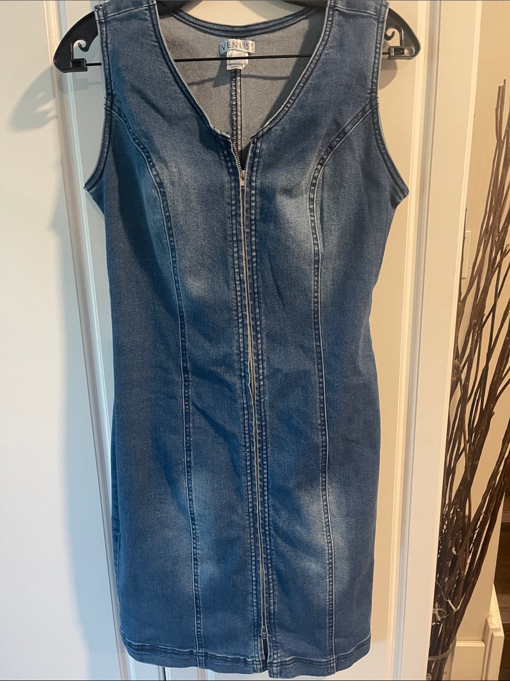 VENUS Sleeveless Front-Zip Denim Midi Dress in Blue